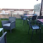 لوستاليه داريين دو مار 2*